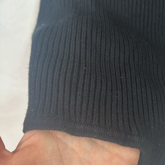 Abercrombie Long sleeve ribbed sweater bodysuit chest cutout size small black - Picture 8 of 8